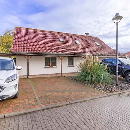 Ferienwohnung Ida Apartment Poseritz